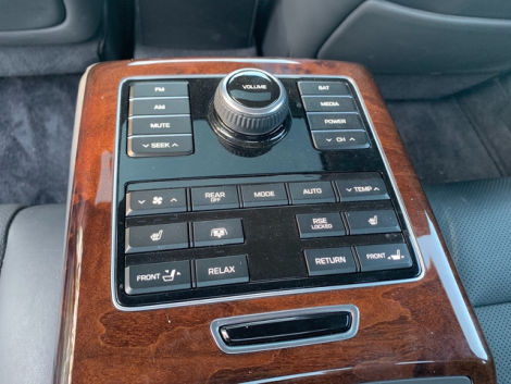 Check out those rear seat controls. ALL THE BUTTONS!