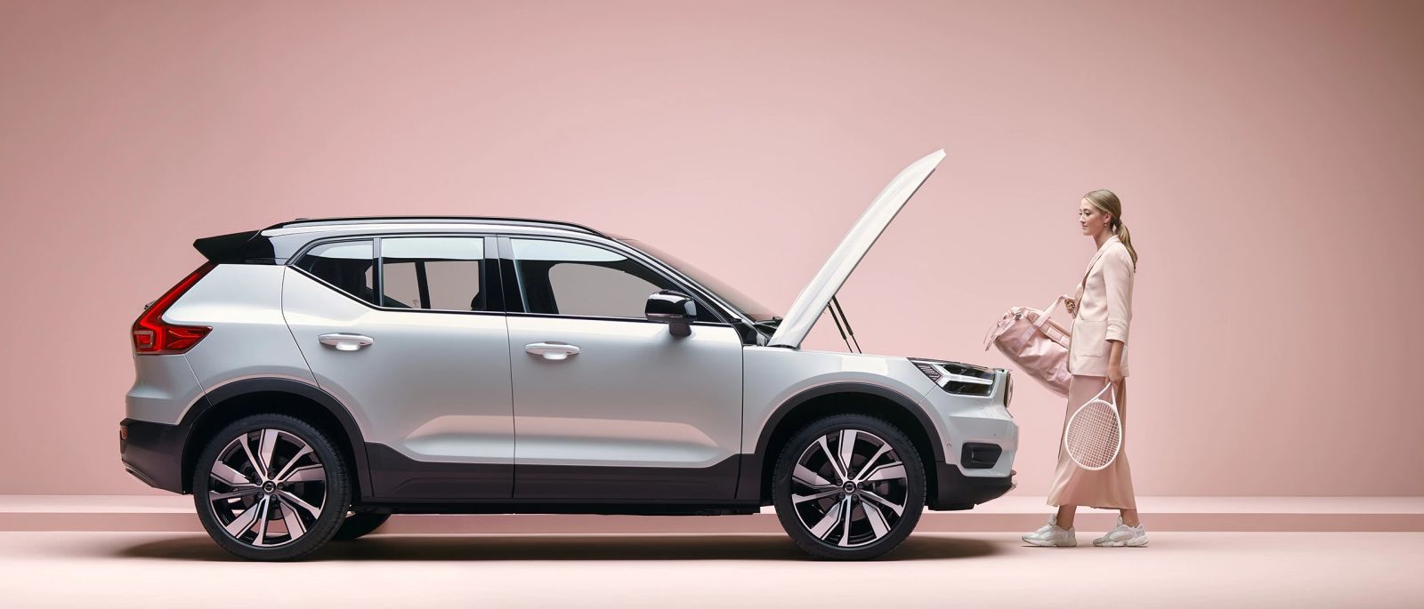 Illustration for article titled EPA range ratings for the Polestar 2  Volvo XC40 Recharge are in. They suck.
