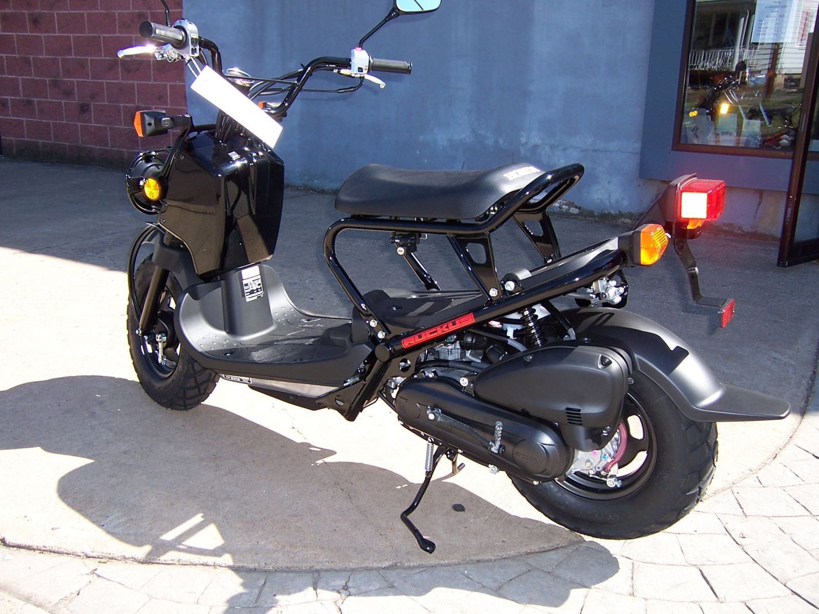 Illustration for article titled More Crazy Ideas With Mercedesem/em