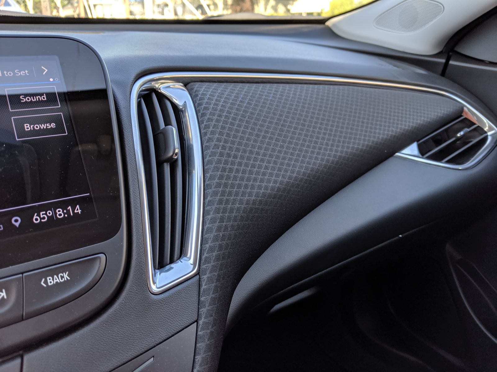 The cloth dashboard treatment is my favourite thing about GM’s passenger cars. Also, the climate blowers have unique shapes. Overall interior design is modern without falling into design cliches.