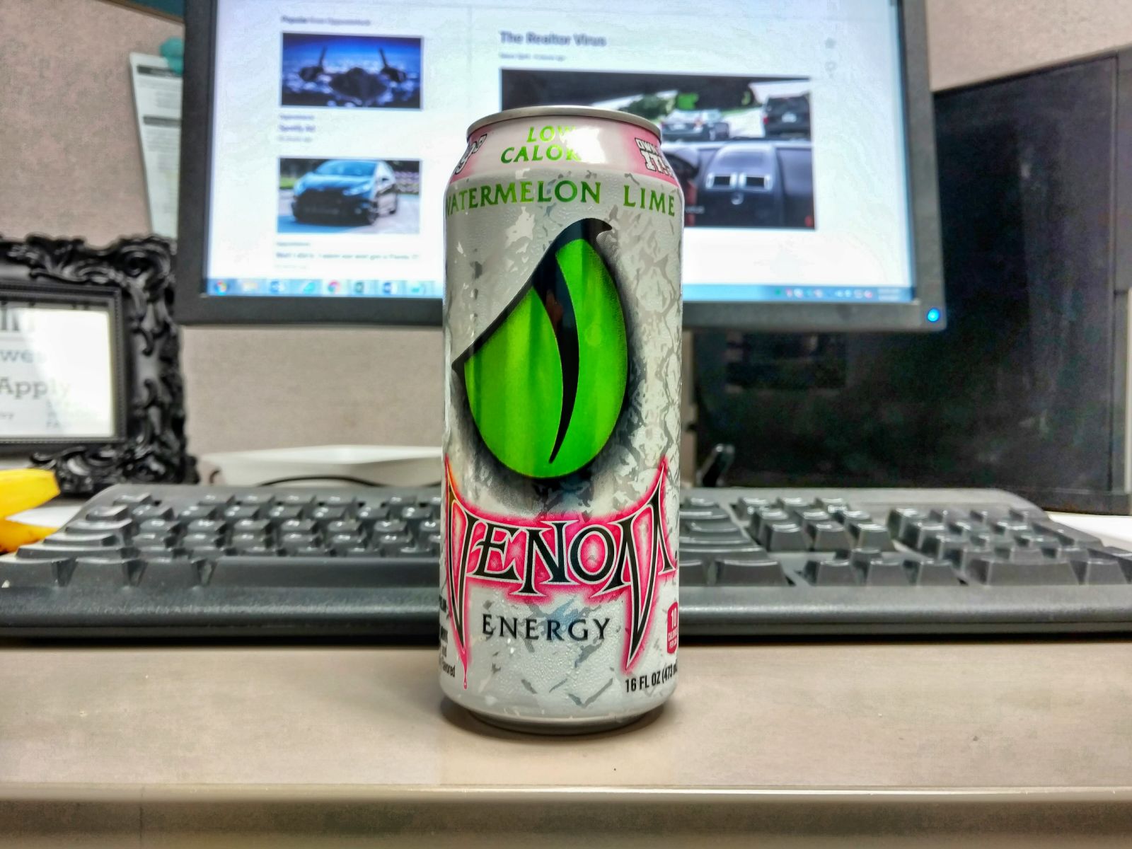 Illustration for article titled Venom Energy Low Calorie Watermelon Lime is a watermelon Jolly Rancher flavored energy drink