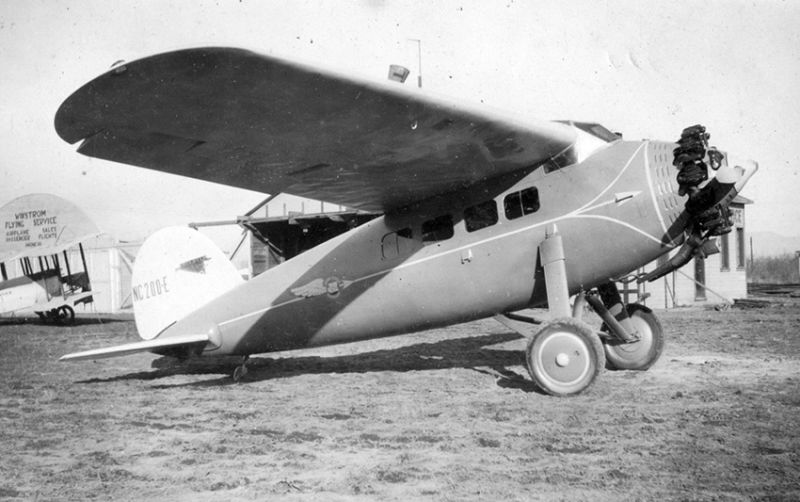 An early Vega, with open wheels and exposed radial engine. These would later be covered with spats and a  NACA cowling. (San Diego Air and Space Museum)