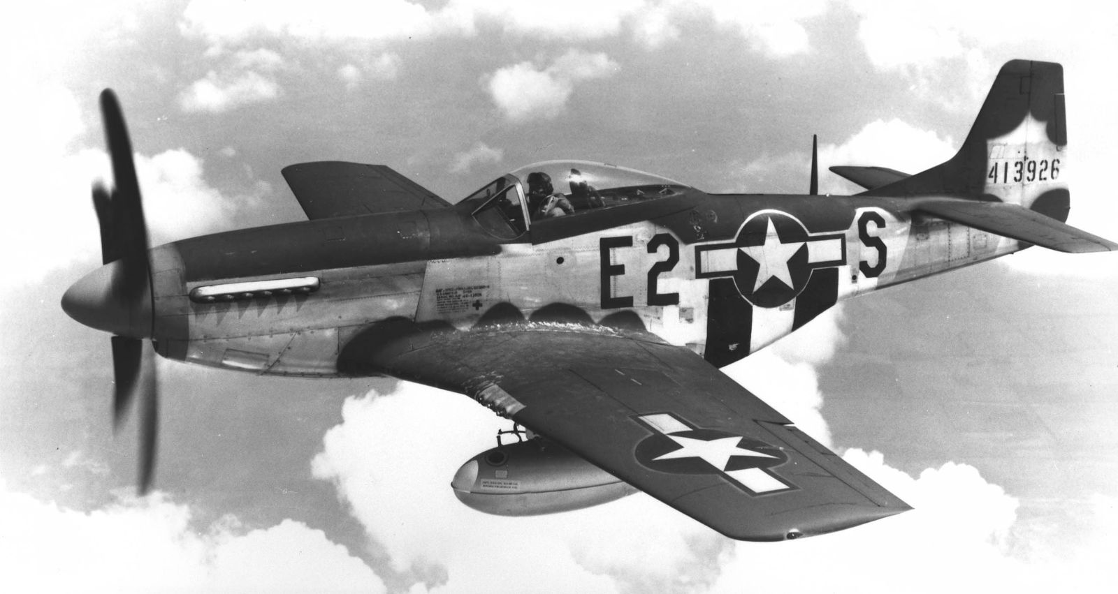 And the Americans mounted a version of the Merlin built by Packard in the North American P-51 Mustang, one of the greatest fighters of WWII (US Air Force)