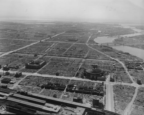 Aerial photograph of Tokyo after the war, showing the extent of the destruction of the city (US Air Force)