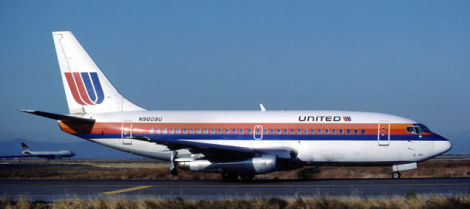 A United Airlines Boeing 737-200. The -200 was the first mass produced variant of the 737. (Eduard Marmet)