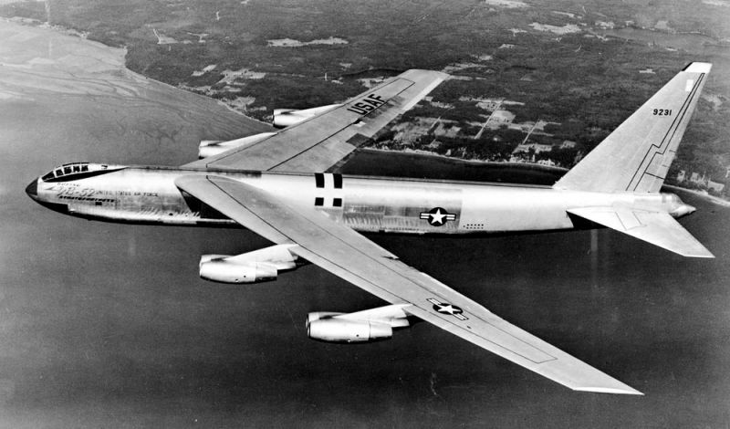 Boeing XB-52, the prototype for the B-52 Stratofortress. Note the tandem cockpit, which would later be replaced by more traditional side-by-side seating for the flight crew. (US Air Force)