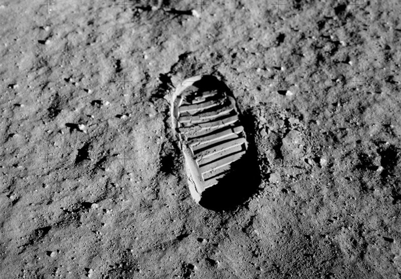 Aldrin’s footprint left behind in the soft, powdery lunar surface (NASA)