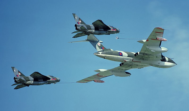 A Victor K2 tanker refuels a pair of English Electric Lightnings in 1972 (Mike Freer)