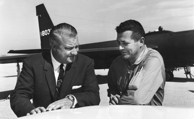 Kelly Johnson with U-2 pilot Gary Powers in 1966, with one of Lockheed’s iconic spy planes in the background. Powers had been shot down over the Soviet Union while flying a U-2 in 1960. (US Air Force)