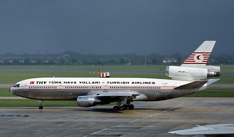 Turkish Airlines DC-10 TC-JAV in 1973 (Steve Fitzgerald)