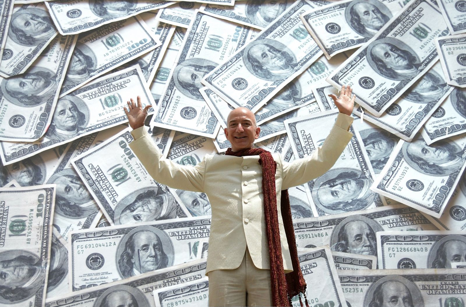 Illustration for article titled Amazon boss Jeff Bezos adds $24bn to fortune