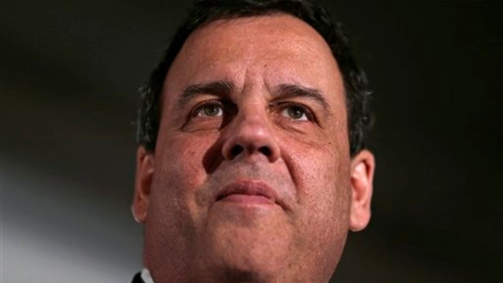 Illustration for article titled The COVID beat goes on: Chris Christie tests positive