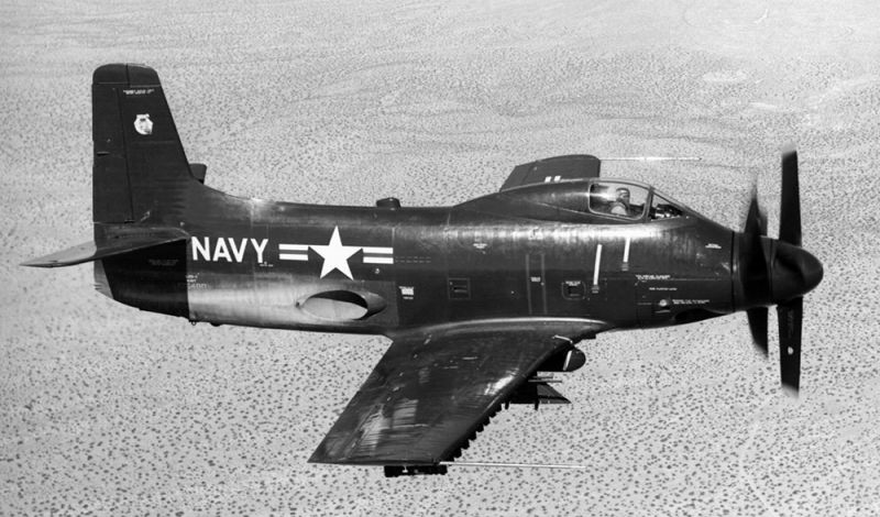 The first pre-production Douglas A2D-1 Skyshark. This aircraft It made its first flight on June 10, 1953 but crashed near Lake Los Angeles on August 5, 1954 after suffering a gearbox failure. The pilot ejected safely.