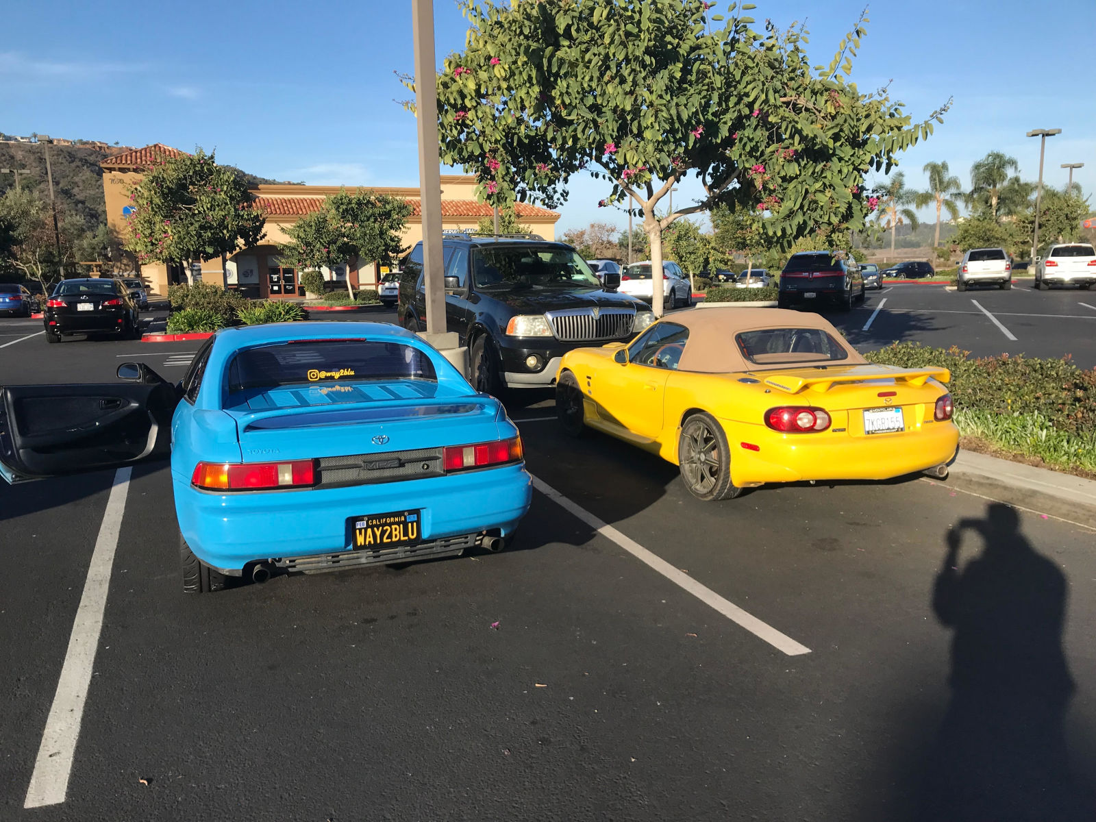 Yup, I parked just to get a pic with the NB Miata. 
